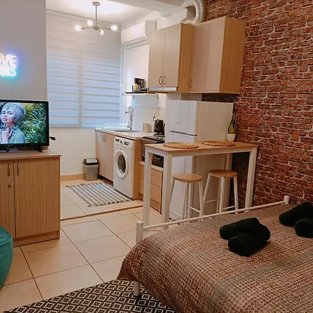 Thess Vibes @ Center Apartamento