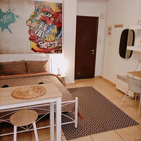 Thess Vibes @ Center Appartement *